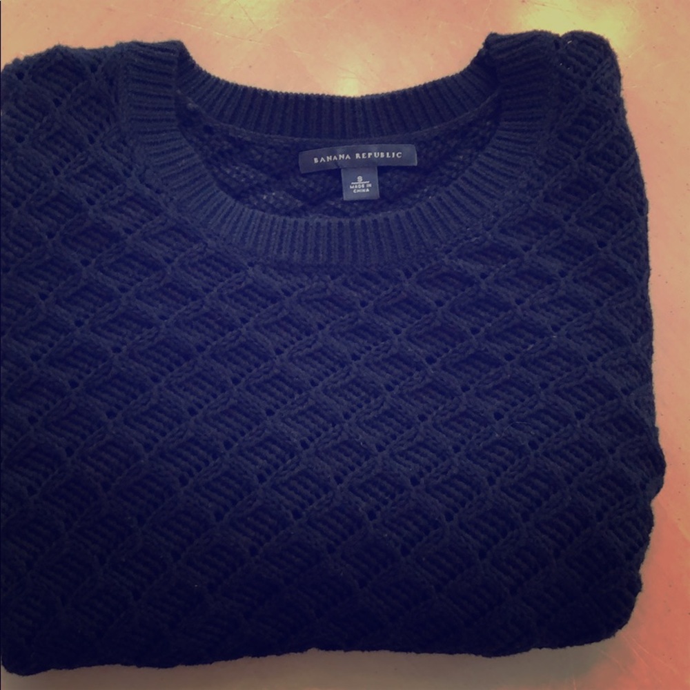 Black Banana Republic sweater